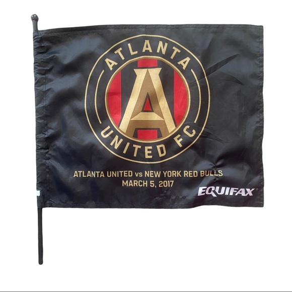 Atlanta United FC Soccer FIRST GAME Flag 20” X 17” - Picture 1 of 7